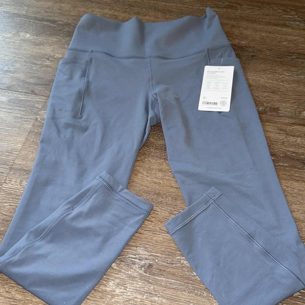 NWT Athleta High-Waisted Leggings